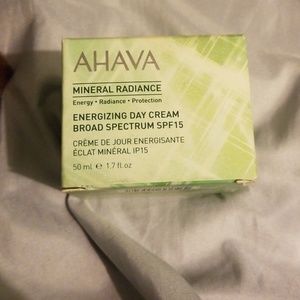 Ahava Mineral Radiance day cream
